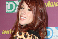 Jillian-rose-reid-makeup-for-peaches-n-cream-skin-side